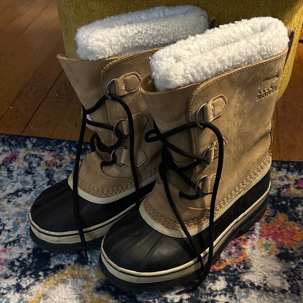Sorel Brown and Black Snow Boots